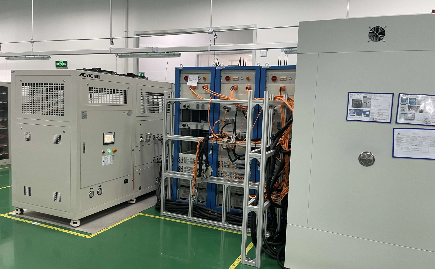 تحسن أداء سيارة تعمل بالطاقة الجديدة من إنتاج شركة تصنيع سيارات