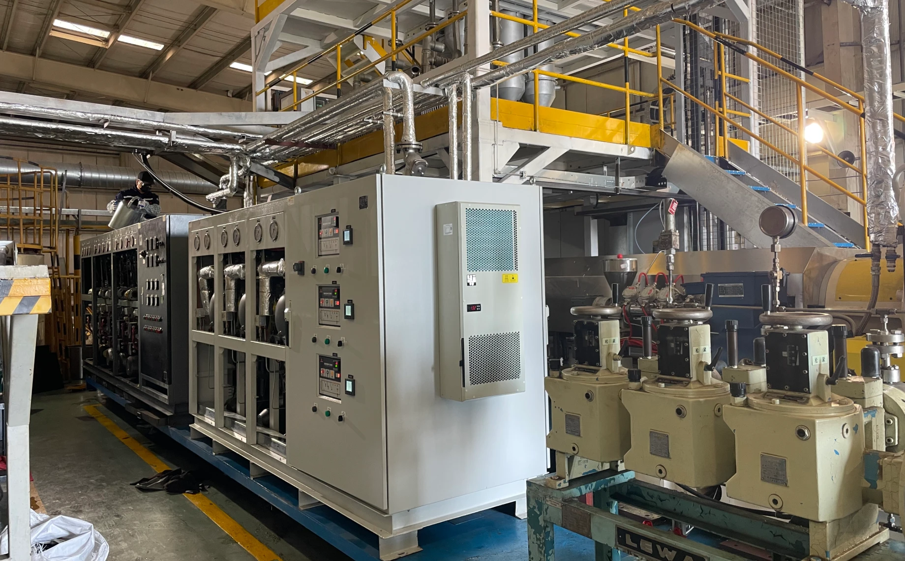 تشجع منظمة AODE استبدال الواردات في صناعة البثق